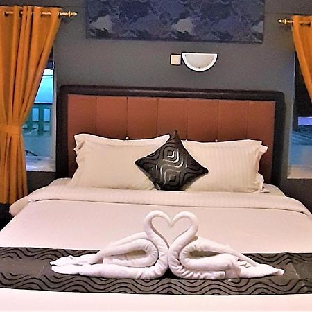 New Gentala Hotel Medan Exterior foto